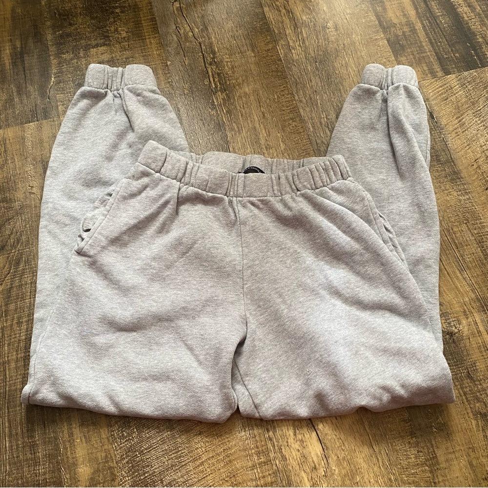 BRANDY MELVILLE SWEATPANTS